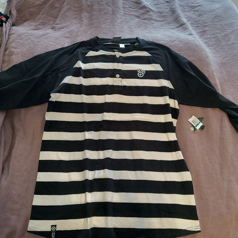 Men's white and black long sleeve shirt